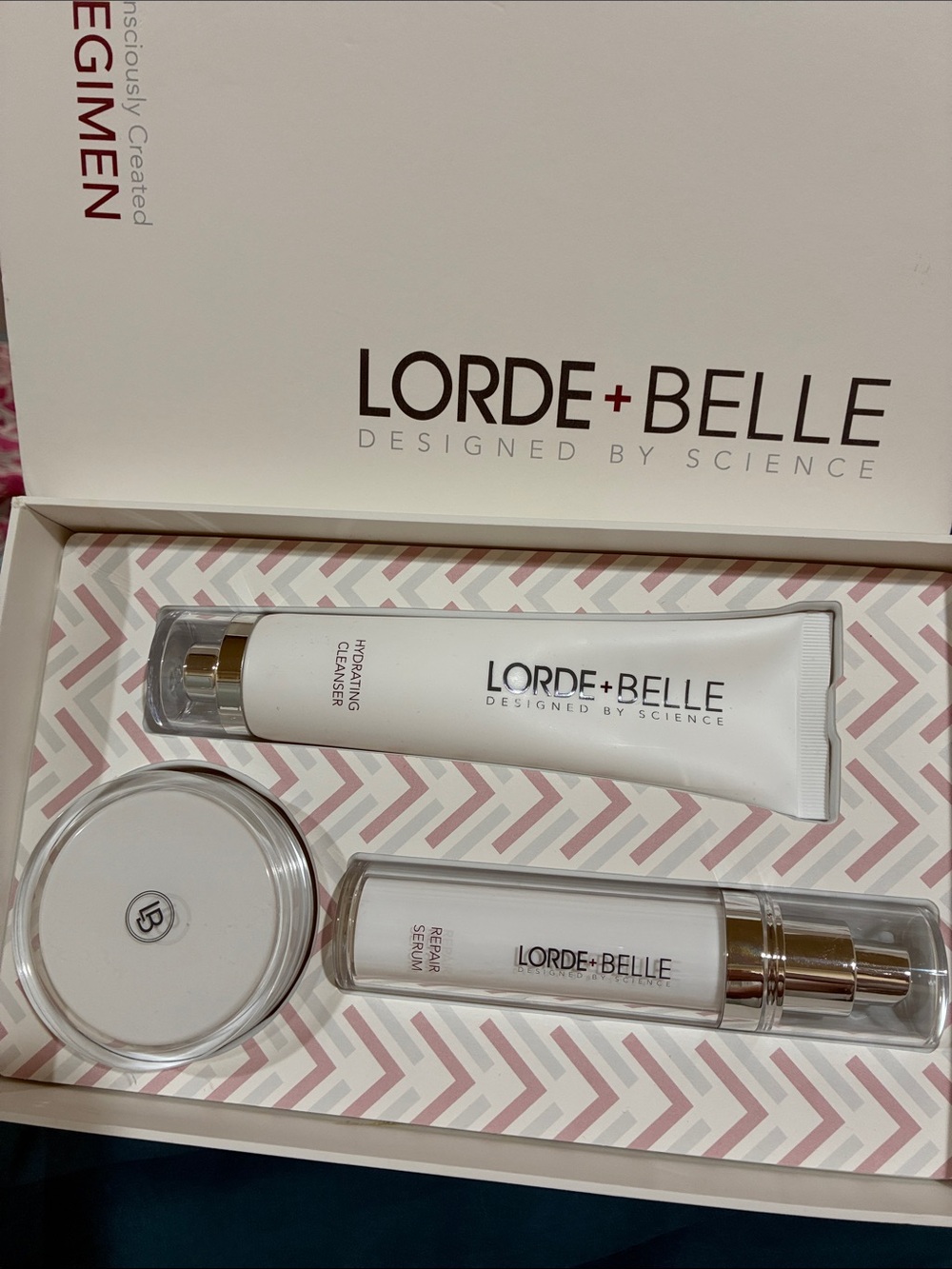 LORDE + BELLE 3 Piece Skincare Set Last One!!  FREE BONUS ITEM TOO